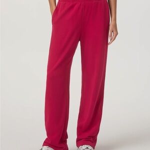 NWT VUORI Sedona straight leg Sweatpant Strawberry